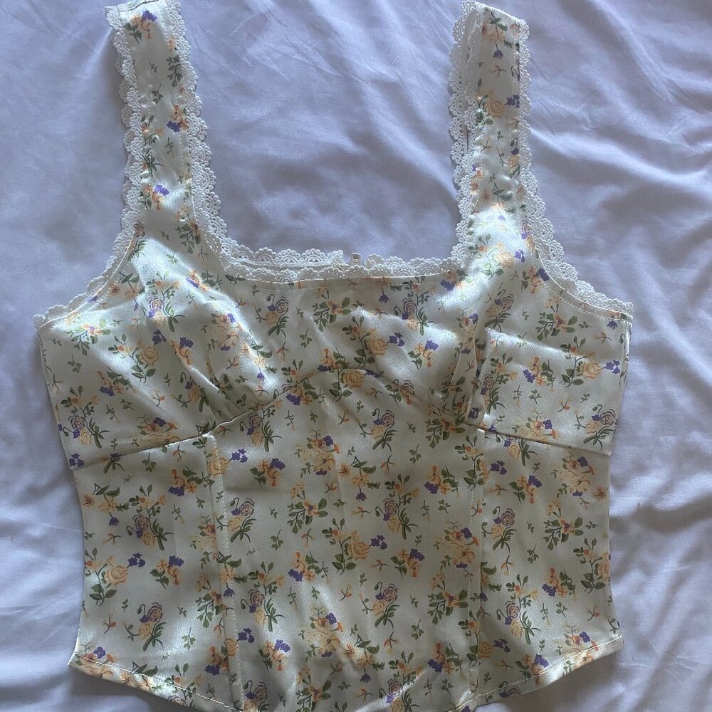 Princess Polly Berlin Satin Top Size US8